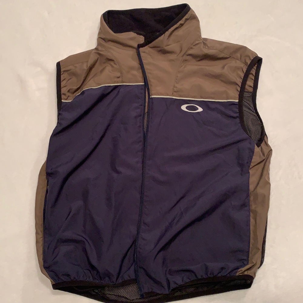 Oakley mesh vest